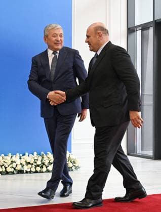 Kyrgyzstan Eurasian Intergovernmental Council 9218173 06.08.2026 Russian Prime Minister Mikhail Mishustin is welcomed by Kyrgyz Prime Minister - Head of the Presidential Administration Adylbek Kasymaliev before a narrow format meeting of the Eurasian Intergovernmental Council in Cholpon-Ata, Kyrgyzstan. Alexander Miridonov Sputnik Cholpon-Ata Kyrgyzstan  Copyright: xAlexanderxMiridonovx