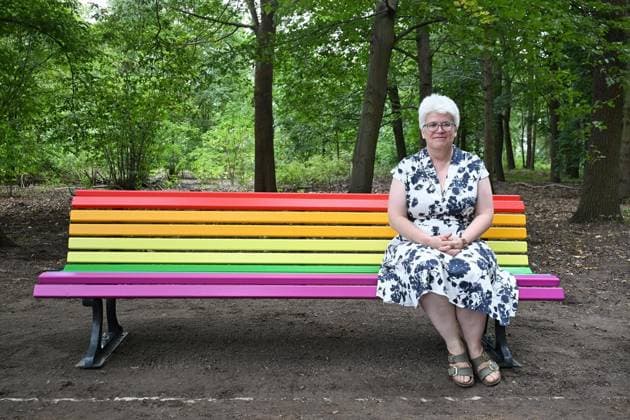 CSD Anschlag: Baum und Regenbogenbank werden am Unglücksort aufgestellt ** NUR FÜR REDAKTIONELLE ZWECKE ** EDITORIAL USE ONLY **<p>CSD Anschlag: Baum und Regenbogenbank werden am Unglücksort aufgestellt, fotografiert am 06.08.2026 in Berlin. Berlin Berlin Berlin Copyright: MaurizioxGambarini