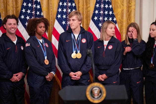 President Trump Hosts Team USA Olympians at White House Team USA Olympic athlete Jordan Stolz, center in the East Room of the White House in Washington, DC, USA, on Thursday, August 6, 2026. President Trump is hosting a ceremony for Team USA Olympians who competed in the 2026 Olympic Winter Games in Italy. Credit: Aaron Schwartz Pool via CNP Washington District of Columbia United States  Copyright: xPool ABACAx