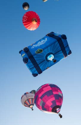August 7, 2026, Bristol, Bristol, UK: Bristol, UK. Hot air balloons take off in a mass ascent from Ashton Court on Friday morning for the official opening of the 2026 48th Bristol International Balloon Fiesta in partnership with Albert Goodman which takes place from from Friday, August 7, to Sunday, August 9, with mass ascents and night glows celebrating the city of Bristol and its heritage links to hot air ballooning. There will be an expanded special shapes line-up featuring beloved classics, recent favourites and new additions. Bristol UK - ZUMAl94_ 20260807_zaf_l94_013 Copyright: xSimonxChapmanx
