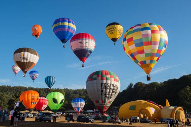 August 7, 2026, Bristol, Bristol, UK: Bristol, UK. Hot air balloons take off in a mass ascent from Ashton Court on Friday morning for the official opening of the 2026 48th Bristol International Balloon Fiesta in partnership with Albert Goodman which takes place from from Friday, August 7, to Sunday, August 9, with mass ascents and night glows celebrating the city of Bristol and its heritage links to hot air ballooning. There will be an expanded special shapes line-up featuring beloved classics, recent favourites and new additions. Bristol UK - ZUMAl94_ 20260807_zaf_l94_018 Copyright: xSimonxChapmanx