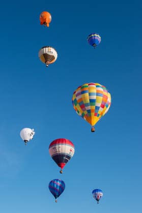 August 7, 2026, Bristol, Bristol, UK: Bristol, UK. Hot air balloons take off in a mass ascent from Ashton Court on Friday morning for the official opening of the 2026 48th Bristol International Balloon Fiesta in partnership with Albert Goodman which takes place from from Friday, August 7, to Sunday, August 9, with mass ascents and night glows celebrating the city of Bristol and its heritage links to hot air ballooning. There will be an expanded special shapes line-up featuring beloved classics, recent favourites and new additions. Bristol UK - ZUMAl94_ 20260807_zaf_l94_020 Copyright: xSimonxChapmanx