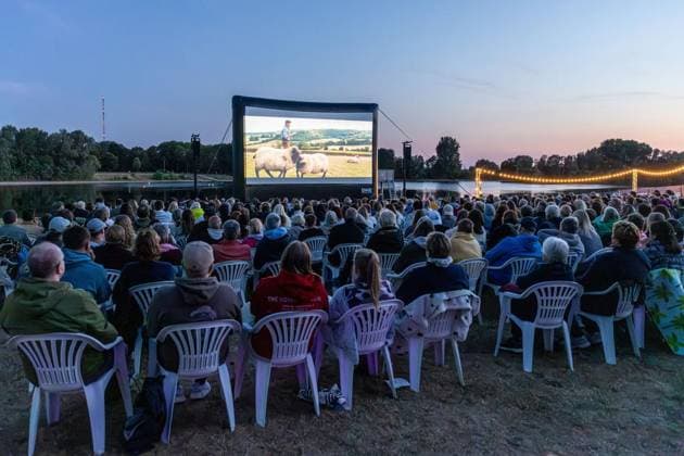 Sommerkino Auesee ** NUR FÜR REDAKTIONELLE ZWECKE ** EDITORIAL USE ONLY **<p>Das Sommerkino findet am Freitag, den 07.08.2026 auf einer mobilen Leinwand am Auesee in Wesel statt. Deutschland NRW Wesel Copyright: ErwinxPottgiesser