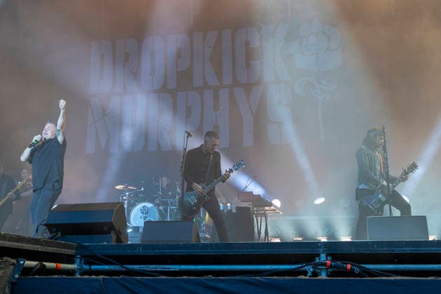 Dropkick Murphys, Ken Casey, auf der Bühne beim Taubertal-Festival 2026 in Rothenburg ob der Tauber, Deutschland, am 7. August 2026. Copyright: HMBxMedia xHeikoxBecker