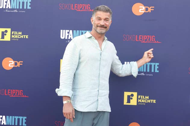 Simon Böer bei der SOKO Leipzig -Nacht bei den Filmnächten Leipzig 2026 auf der Galopprennbahn Scheibenholz. Leipzig, 07.08.2026