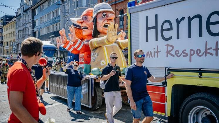 Cranger Kirmesumzug - Einen Tag nach dem dem Auftakt: Cranger Kirmesumzug durch die Stadt im Livestream bei der WAZ. Am 08.08.2026 in Herne ** NUR FÜR REDAKTIONELLE ZWECKE ** EDITORIAL USE ONLY **<p>Cranger Kirmesumzug - Einen Tag nach dem dem Auftakt: Cranger Kirmesumzug durch die Stadt im Livestream bei der WAZ. Am 08.08.2026 in Herne Herne Copyright: ChristophxJendral