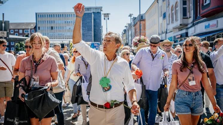 Cranger Kirmesumzug - Einen Tag nach dem dem Auftakt: Cranger Kirmesumzug durch die Stadt im Livestream bei der WAZ. Am 08.08.2026 in Herne ** NUR FÜR REDAKTIONELLE ZWECKE ** EDITORIAL USE ONLY **<p>OB Dr. Frank Dudda. Cranger Kirmesumzug - Einen Tag nach dem dem Auftakt: Cranger Kirmesumzug durch die Stadt im Livestream bei der WAZ. Am 08.08.2026 in Herne Herne Copyright: ChristophxJendral