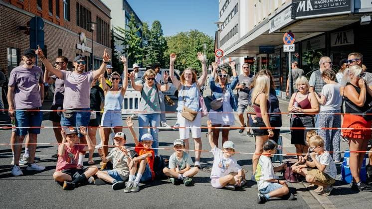 Cranger Kirmesumzug - Einen Tag nach dem dem Auftakt: Cranger Kirmesumzug durch die Stadt im Livestream bei der WAZ. Am 08.08.2026 in Herne ** NUR FÜR REDAKTIONELLE ZWECKE ** EDITORIAL USE ONLY **<p>Cranger Kirmesumzug - Einen Tag nach dem dem Auftakt: Cranger Kirmesumzug durch die Stadt im Livestream bei der WAZ. Am 08.08.2026 in Herne Herne Copyright: ChristophxJendral