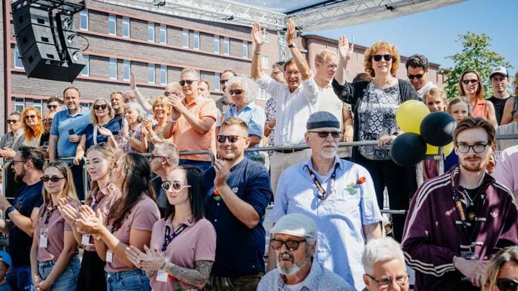 Cranger Kirmesumzug - Einen Tag nach dem dem Auftakt: Cranger Kirmesumzug durch die Stadt im Livestream bei der WAZ. Am 08.08.2026 in Herne ** NUR FÜR REDAKTIONELLE ZWECKE ** EDITORIAL USE ONLY **<p>OB Dr. Frank Dudda. Cranger Kirmesumzug - Einen Tag nach dem dem Auftakt: Cranger Kirmesumzug durch die Stadt im Livestream bei der WAZ. Am 08.08.2026 in Herne Herne Copyright: ChristophxJendral