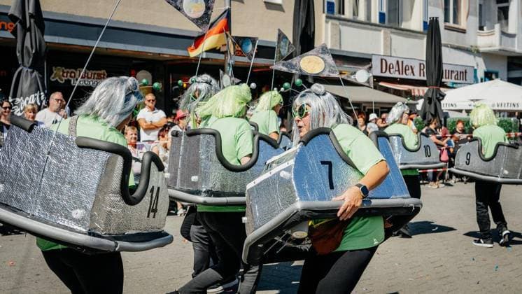 Cranger Kirmesumzug - Einen Tag nach dem dem Auftakt: Cranger Kirmesumzug durch die Stadt im Livestream bei der WAZ. Am 08.08.2026 in Herne ** NUR FÜR REDAKTIONELLE ZWECKE ** EDITORIAL USE ONLY **<p>Cranger Kirmesumzug - Einen Tag nach dem dem Auftakt: Cranger Kirmesumzug durch die Stadt im Livestream bei der WAZ. Am 08.08.2026 in Herne Herne Copyright: ChristophxJendral