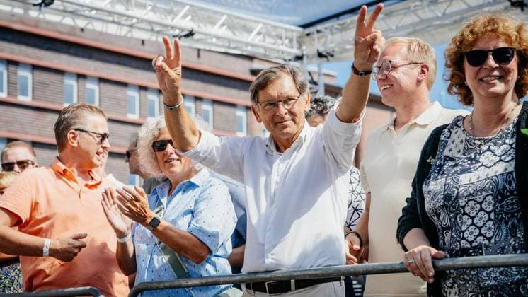 Cranger Kirmesumzug - Einen Tag nach dem dem Auftakt: Cranger Kirmesumzug durch die Stadt im Livestream bei der WAZ. Am 08.08.2026 in Herne ** NUR FÜR REDAKTIONELLE ZWECKE ** EDITORIAL USE ONLY **<p>OB Dr. Frank Dudda. Cranger Kirmesumzug - Einen Tag nach dem dem Auftakt: Cranger Kirmesumzug durch die Stadt im Livestream bei der WAZ. Am 08.08.2026 in Herne Herne Copyright: ChristophxJendral