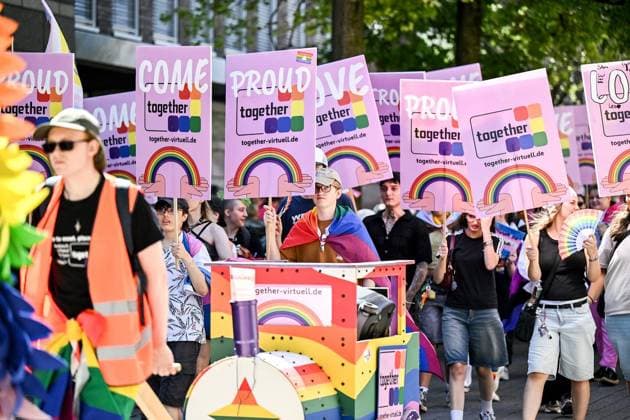 Ruhr Pride CSD ** NUR FÜR REDAKTIONELLE ZWECKE ** EDITORIAL USE ONLY **<p>Ruhr Pride CSD am Samstag, 8. August 2026 in Essen. Tausende nehmen an der Queeren Parade teil. Deutschland NRW Essen Copyright: VladimirxWegener
