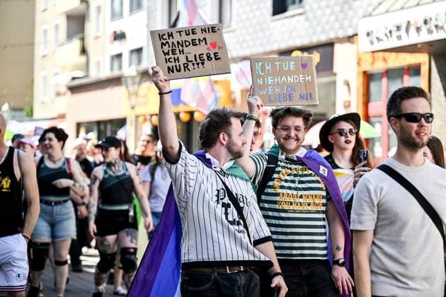 Ruhr Pride CSD ** NUR FÜR REDAKTIONELLE ZWECKE ** EDITORIAL USE ONLY **<p>Ruhr Pride CSD am Samstag, 8. August 2026 in Essen. Tausende nehmen an der Queeren Parade teil. Deutschland NRW Essen Copyright: VladimirxWegener