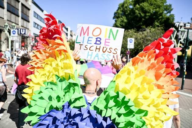 Ruhr Pride CSD ** NUR FÜR REDAKTIONELLE ZWECKE ** EDITORIAL USE ONLY **<p>Ruhr Pride CSD am Samstag, 8. August 2026 in Essen. Tausende nehmen an der Queeren Parade teil. Deutschland NRW Essen Copyright: VladimirxWegener