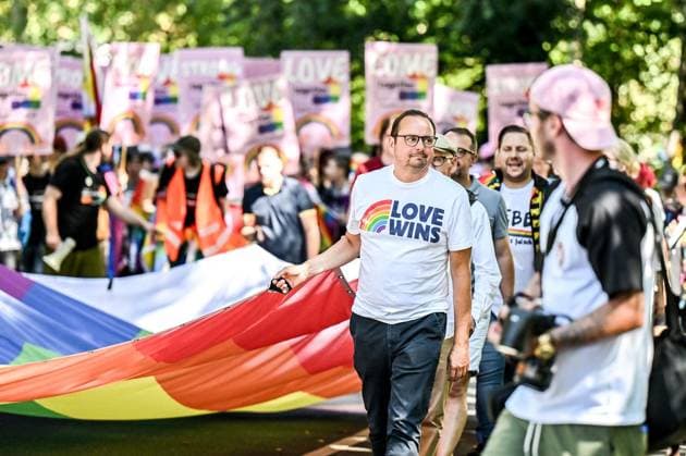 Ruhr Pride CSD ** NUR FÜR REDAKTIONELLE ZWECKE ** EDITORIAL USE ONLY **<p>Thomas Kufen (Oberbürgermeister der Stadt Essen) bei der Ruhr Pride CSD am Samstag, 8. August 2026 in Essen. Tausende nehmen an der Queeren Parade teil. Deutschland NRW Essen Copyright: VladimirxWegener