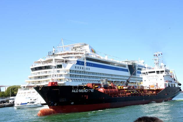 SCHIFF Aida DIVA Versorgungsschiff Warnemuende Ostsee 08.08.2026 Hafen 35 .Hanse Sail-Treffen von Segelschiffen und Schiffen Foto Warnemuende Ostsee