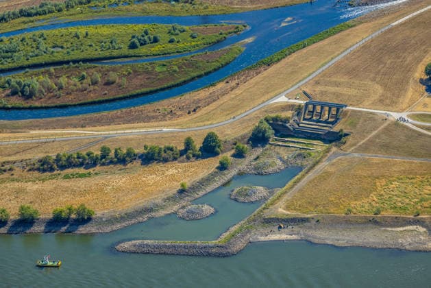 Luftbild, neu Emschermündung bei Niedrigwasser, Dinslaken und Voerde, historisches Niedrigwasser am Rhein, Orsoy, Rheinberg, Ruhrgebiet, Nordrhein-Westfalen, Deutschland !ACHTUNGxMINDESTHONORARx60xEURO!