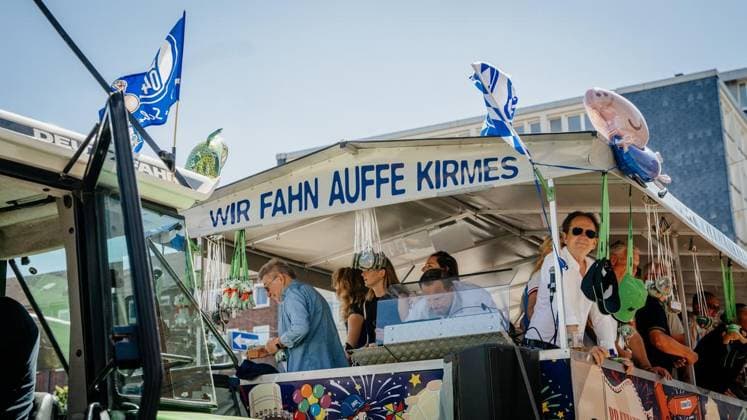Cranger Kirmesumzug - Einen Tag nach dem dem Auftakt: Cranger Kirmesumzug durch die Stadt im Livestream bei der WAZ. Am 08.08.2026 in Herne ** NUR FÜR REDAKTIONELLE ZWECKE ** EDITORIAL USE ONLY **<p>Cranger Kirmesumzug - Einen Tag nach dem dem Auftakt: Cranger Kirmesumzug durch die Stadt im Livestream bei der WAZ. Am 08.08.2026 in Herne Herne Copyright: ChristophxJendral