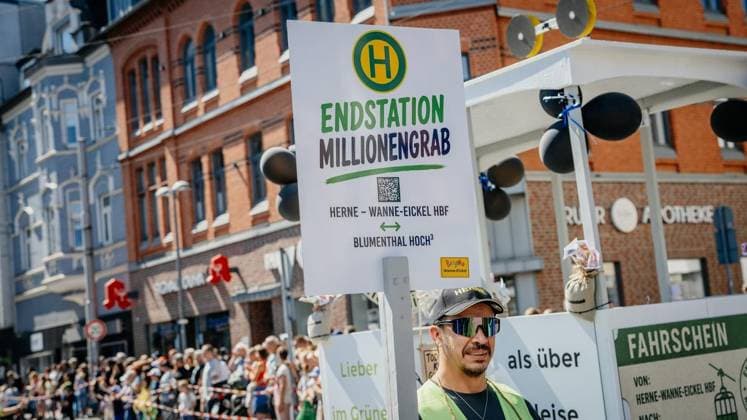 Cranger Kirmesumzug - Einen Tag nach dem dem Auftakt: Cranger Kirmesumzug durch die Stadt im Livestream bei der WAZ. Am 08.08.2026 in Herne ** NUR FÜR REDAKTIONELLE ZWECKE ** EDITORIAL USE ONLY **<p>Cranger Kirmesumzug - Einen Tag nach dem dem Auftakt: Cranger Kirmesumzug durch die Stadt im Livestream bei der WAZ. Am 08.08.2026 in Herne Herne Copyright: ChristophxJendral
