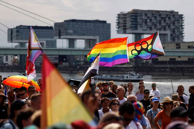 Impression vom Kölner Queer March unter dem Motto Köln zeigt Solidarität, Köln zeigt Haltung , eine Solidaritäts-Demonstration nach dem islamistischen Anschlag auf den CSD in Berlin. (Themenbild, Symbolbild) Köln, 09.08.2026 NRW Deutschland Copyright: xChristophxHardtx
