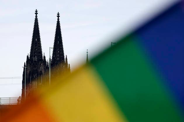 Impression vom Kölner Queer March unter dem Motto Köln zeigt Solidarität, Köln zeigt Haltung , eine Solidaritäts-Demonstration nach dem islamistischen Anschlag auf den CSD in Berlin. (Themenbild, Symbolbild) Köln, 09.08.2026 NRW Deutschland Copyright: xChristophxHardtx