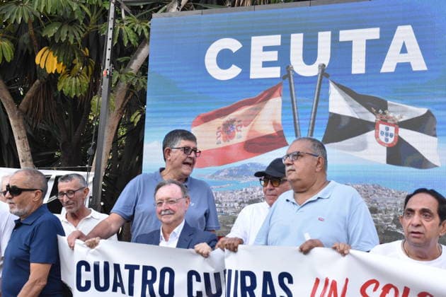 Rally in Ceuta to Demand Answers from Spain and Europe The president of the Autonomous City of Ceuta, Juan Jesús Vivas, during a rally under the slogan Enough Is Enough—Ceuta Won’t Give Up, in front of the Government Delegation headquarters, on August 9, 2026, in Ceuta, Spain. The rally, organized by religious communities and neighborhood associations, brought together thousands of people this Sunday in Ceuta’s Plaza de la Constitución to demand action in response to the situation created by the mass arrival of migrants on July 30. The organizers estimate attendance at more than 10,000 people, while the National Police put the number at over 5,000. AUGUST 9, 2026 Gabriela Sardá Nún Ceuta, Ceuta, Spain Copyright: xGabrielaxSardaxNunezx 7707584