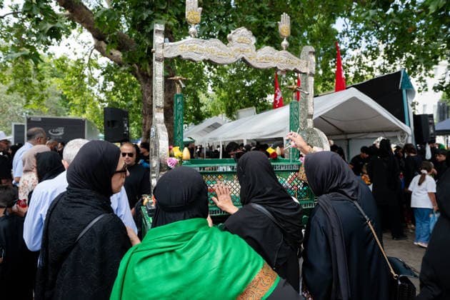 August 9, 2026, London, England, United Kingdom: Shia Muslims take part in the annual Arbaeen procession in Marble Arch in London, Britain, on August 9, 2026. Arbaeen marks the 40th day after the martyrdom of Imam Hussein, the grandson of the Prophet Muhammad. London United Kingdom  - ZUMAk172 20260809_zip_k172_002 Copyright: xThomasxKrychx