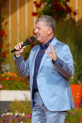 Rust, Deutschland 9.08.2026: Immer wieder Sonntags im Europa-Park Rust - 9.08.2026 Im Bild: Semino Rossi auf der Bühne. Europapark Rust Baden Württemberg Copyright: xFotostandx xHettichx