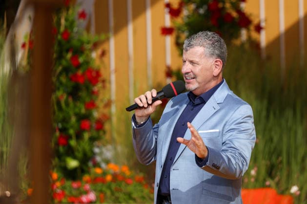 Rust, Deutschland 9.08.2026: Immer wieder Sonntags im Europa-Park Rust - 9.08.2026 Im Bild: Semino Rossi auf der Bühne. Europapark Rust Baden Württemberg Copyright: xFotostandx xHettichx
