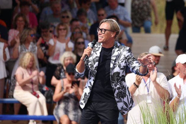Rust, Deutschland 9.08.2026: Immer wieder Sonntags im Europa-Park Rust - 9.08.2026 Im Bild: Hansy Vogt auf der Bühne. Europapark Rust Baden Württemberg Copyright: xFotostandx xHettichx