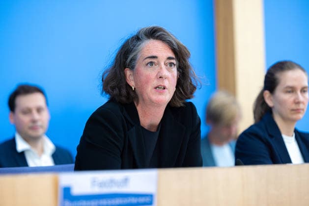 regierungspressekonferenz Deutschland, Berlin am 10. August 2026: Dr. Sonja Kock, Stellvertretende Leiterin des Pressereferats (BMI) stellt sich in der Bundespressekonferenz den Fragen der Presse.