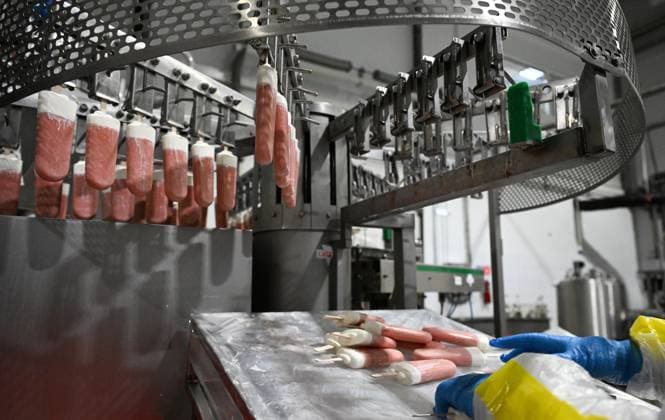 Russia Food Industry 9220059 10.08.2026 A view shows an ice cream production line at the Chistaya Liniya (Clean Line) plant, in Moscow Region, Russia. Maksim Blinov Sputnik Moscow region Russia  Copyright: xMaksimxBlinovx