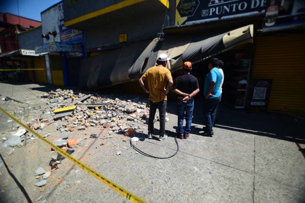 111 killed, 87 injured as magnitude 7.4 earthquake strikes Colombia CALI, COLOMBIA - AUGUST 10: Residents inspect damaged buildings after a magnitude 7.4 earthquake struck Colombia, killing at least 111 people and injuring 87 others, in Cali, Colombia, on August 10, 2026. According to authorities, around 1,500 properties have been affected across the country, while emergency crews continue search-and-rescue and damage-assessment operations. Edwin Rodriguez Pipicano Anadolu Cali Colombia. Editorial use only. Please get in touch for any other usage. Copyright: x2026xAnadoluxEdwinxRodriguezxPipicanox