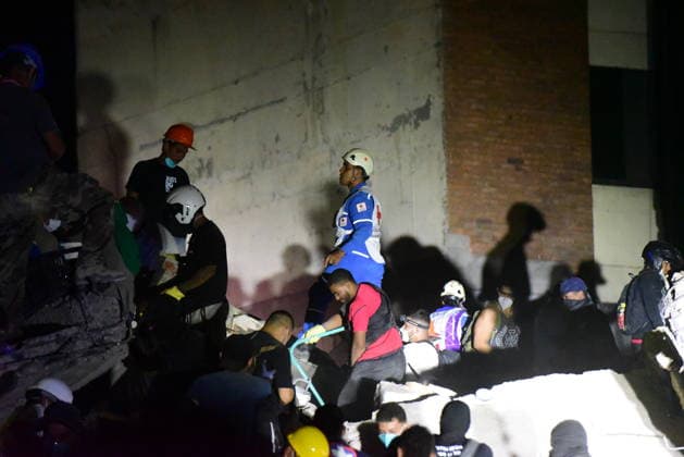 132 killed, 570 injured as magnitude 7.4 earthquake strikes Colombia CALI, COLOMBIA - AUGUST 10: Citizens and emergency response teams continue working to save lives and find the bodies of those who remain missing after a powerful earthquake struck Colombia, killing at least 18 people and causing widespread damage in Cali, Colombia, on August 10, 2026. According to the latest official report, the magnitude 7.4 earthquake has so far left 132 people dead and 570 injured nationwide, in addition to 1,575 homes affected and 61 buildings collapsed. In Cali, authorities have reported 188 people missing, while search and rescue operations continue in different parts of the city. Edwin Rodriguez Pipicano Anadolu Cali Colombia. Editorial use only. Copyright: x2026xAnadoluxEdwinxRodriguezxPipicanox