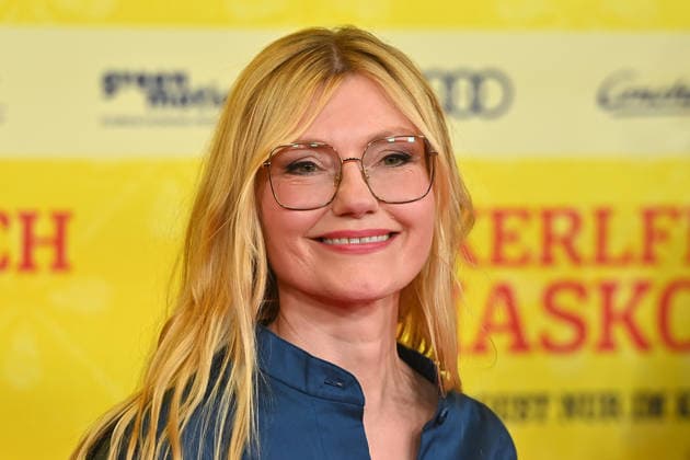 Johanna Christine GEHLEN (Schauspielerin), Einzelbild,angeschnittenes Einzelmotiv,Portraet,Portrait,Porträt. Weltpremiere STECKERLFISCHFIASKO am 10.08.20226 im Mathaeser Kino in Muenchen. Roter Teppich,Red Carpet.