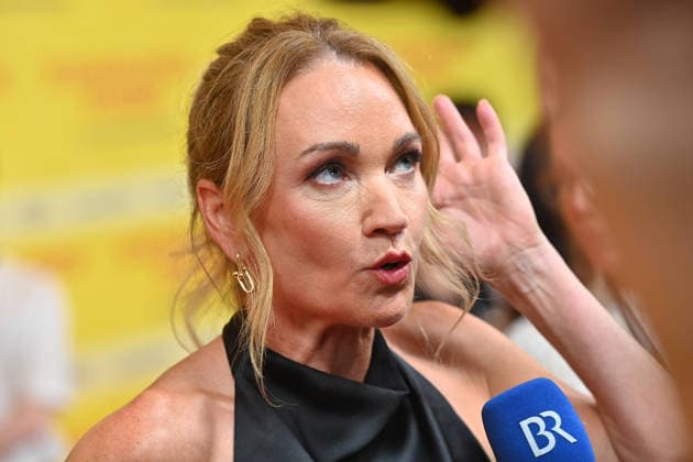 Lisa Maria POTTHOFF (Schauspielerin), Einzelbild,angeschnittenes Einzelmotiv,Portraet,Portrait,Porträt. Weltpremiere STECKERLFISCHFIASKO am 10.08.20226 im Mathaeser Kino in Muenchen. Roter Teppich,Red Carpet.