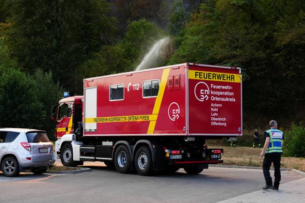 Waldbrand in Zell am Harmersbach, 11.08.2026 Waldbrand in Zell am Harmersbach, 11.08.2026 Feuerwehrkooperation Ortenaukreis Zell am Harmersbach Baden-Württemberg Deutschland Copyright: xBEAUTIFULxSPORTS Boscox