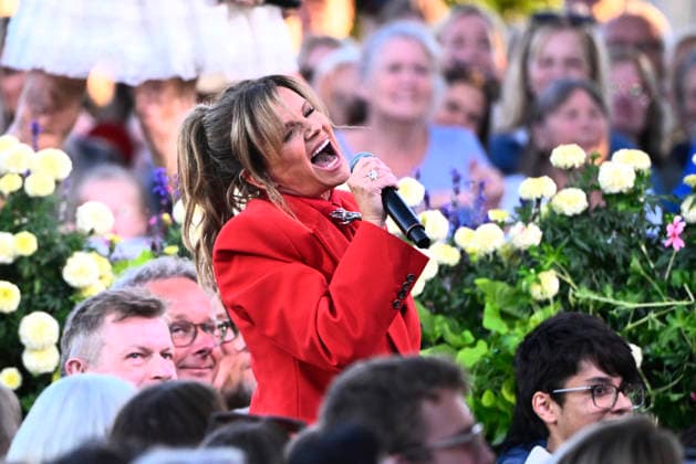 STOCKHOLM, SWEDEN 20260811 Lena Philipsson performs during the season s final Allsang pa Skansen on Tuesday evening STOCKHOLM SWEDEN x10080x  Copyright: xFredrikxSandberg TTx ALLSANG PA SKANSEN 2026 AK8OasdgVQk