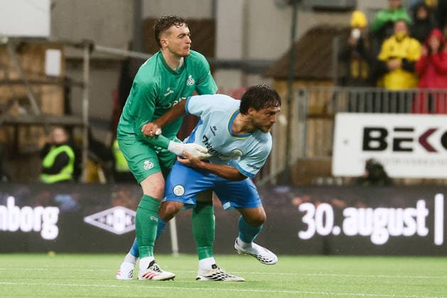 %items a soccer game between Norwegian FK Bodo Glimt and Belgian Royale Union Saint-Gilloise in Bodo, Norway, on %datetext, the return leg in the third qualifying round for the UEFA Champions League tournament. %photographer  BrunoxFahy 183183080