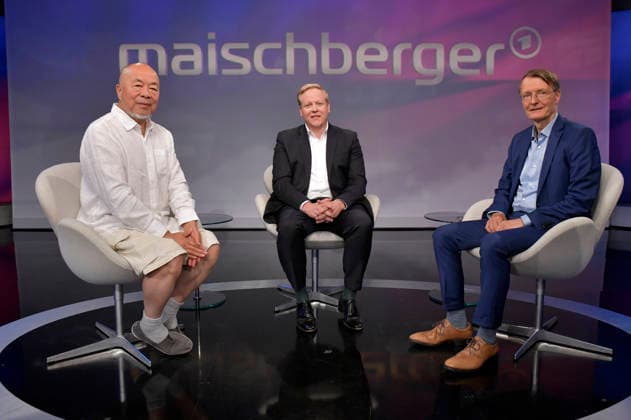 Ai Weiwei, Tilman Kuban und Karl Lauterbach in der ARD-Talkshow maischberger im Studio Berlin Adlershof. Berlin, 11.08.2026