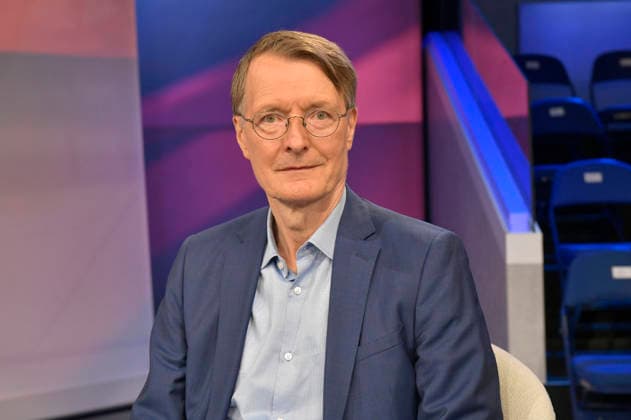 Karl Lauterbach in der ARD-Talkshow maischberger im Studio Berlin Adlershof. Berlin, 11.08.2026