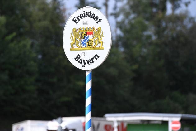 Grenzkontrollen an der deutsch-österreichischen Grenze am 11.08.2026 am Grenzübergang Walserberg Grenzkontrollen der Bayerischen Bereitschaftspolizei und Bundespolizei am 11.08.2026 an der deutsch-österreichischen Grenze am Grenzübergang Walserberg.