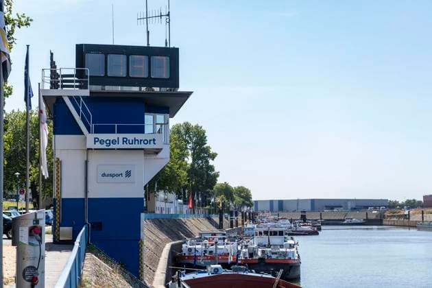 Pegel Ruhrort: Laut Vorhersage 1,33 m - der bisherige historische Tiefststand liegt bei 1,53. 12.08.2026 Duisburg ** NUR FÜR REDAKTIONELLE ZWECKE ** EDITORIAL USE ONLY **<p>Pegel Ruhrort: Laut Vorhersage 1,33 m - der bisherige historische Tiefststand liegt bei 1,53. 12.08.2026 Duisburg Deutschland NRW Duisburg Copyright: DanielxAttia