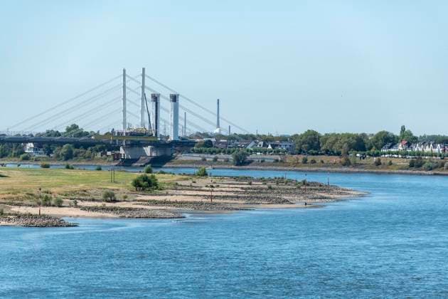 Pegel Ruhrort: Laut Vorhersage 1,33 m - der bisherige historische Tiefststand liegt bei 1,53. 12.08.2026 Duisburg ** NUR FÜR REDAKTIONELLE ZWECKE ** EDITORIAL USE ONLY **<p>Pegel Ruhrort: Laut Vorhersage 1,33 m - der bisherige historische Tiefststand liegt bei 1,53. 12.08.2026 Duisburg Deutschland NRW Duisburg Copyright: DanielxAttia