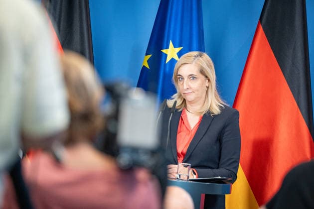 Nina Warken, Bundesministerin für besondere Aufgaben, Chefin des Bundeskanzleramtes und Beauftragte der Bundesregierung für die Nachrichtendienste des Bundes, während der Pressekonferenz im Kanzleramt;Pressekonferenz zur Reform des Rechts der Nachrichtendienste im Bundeskanzleramt, Berlin Berlin Deutschland Bundeskanzleramt
