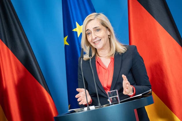 Nina Warken, Bundesministerin für besondere Aufgaben, Chefin des Bundeskanzleramtes und Beauftragte der Bundesregierung für die Nachrichtendienste des Bundes, während der Pressekonferenz im Kanzleramt;Pressekonferenz zur Reform des Rechts der Nachrichtendienste im Bundeskanzleramt, Berlin Berlin Deutschland Bundeskanzleramt