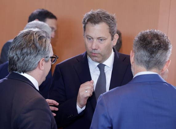 Lars Klingbeil (SPD, Bundesminister der Finanzen, Vizekanzler und SPD-Bundesvorsitzender, Deutschland, Berlin, Bundeskanzleramt, Das Bundeskabinett befasst sich in seiner 55. Sitzung am 12. August 2026 unter anderem mit dem Gesetzentwurf zur Einführung einer Frühstartrente.