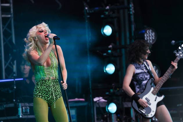 oya 2026 Oslo 20260812. Amyl and the sniffers spiller australsk rock og punk pa oyafestivalen i Toyenparken i Oslo. Foto: Geir Olsen NTB Oslo Norge i_0fadSR48o EDITORIAL USE ONLY Ref:_ENTi_0fadSR48o.jpg Copyright: xGeirxOlsenx xNTBx