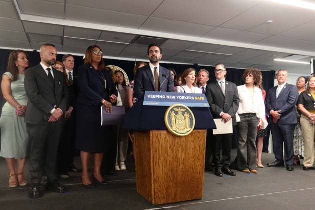 Ice Overreach Announcement New York, NY- August 12: Governor Kathy Hochul, Mayor Zohran Kwame Mamdani and Attorney General Letitia James make an announcement standing up to federal ICE overreach on August 12 2026 Credit: Camara Porter AdMedia EDITORIAL USE ONLY  Copyright: xx CamaraxPorterx xAdMediax admphotosthree009732