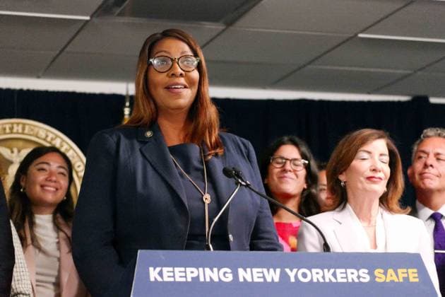 Ice Overreach Announcement New York, NY- August 12: Governor Kathy Hochul, Mayor Zohran Kwame Mamdani and Attorney General Letitia James make an announcement standing up to federal ICE overreach on August 12 2026 Credit: Camara Porter AdMedia EDITORIAL USE ONLY  Copyright: xx CamaraxPorterx xAdMediax admphotosthree009738